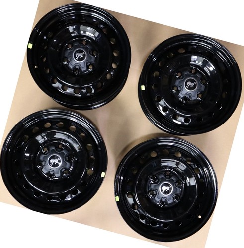 Ford bronco black - ford, diamond