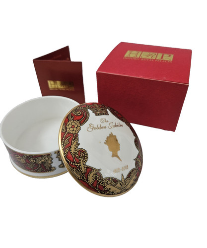 Queen elizabeth golden - queen, ii