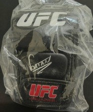 Alex Pereira Signed UFC Glove Beckett COA Certified