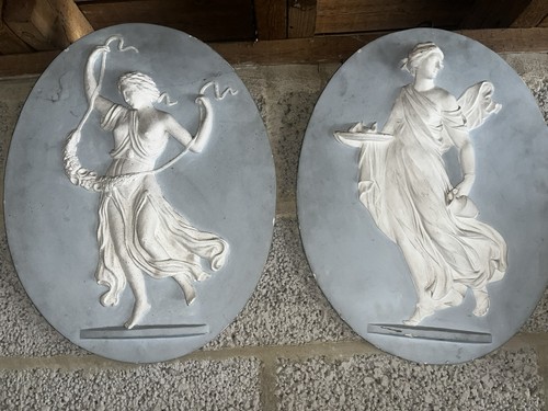 Pair neoclassical wall - pair,