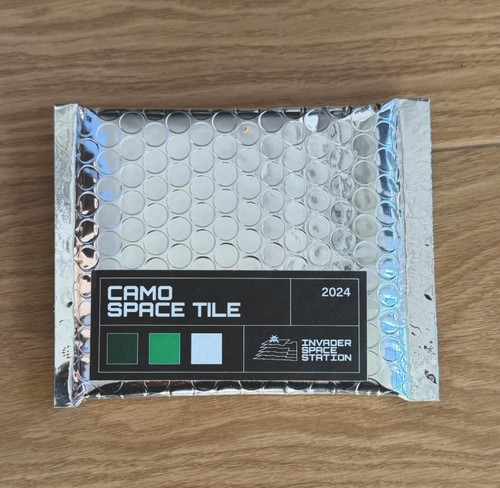Invader camo space tile - , green