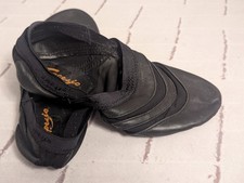 Capezio dance shoes "Freeform"