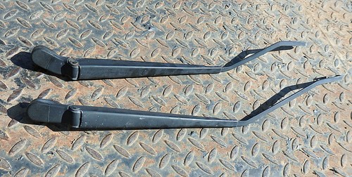 Peugeot 306 wiper arms - peugeot,
