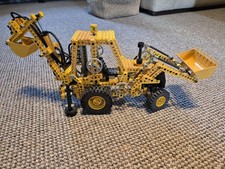 Classic LEGO TECHNIC: Backhoe