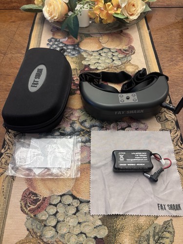 Fat shark fpv goggles - fat,