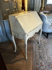 Distressed finish desk/bureau