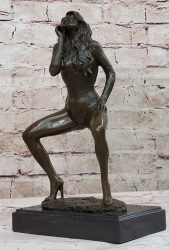Art deco nude female signed - nude,