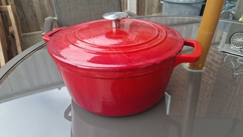 Cook red cast iron - cook,