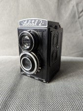 Lomo Lubitel 2 TLR 120 Film