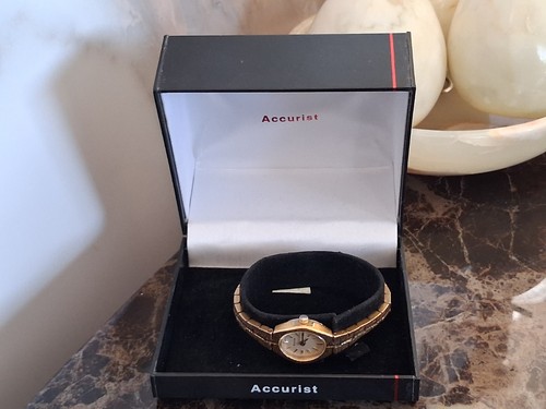 Ladies vintage accurist - ladies,