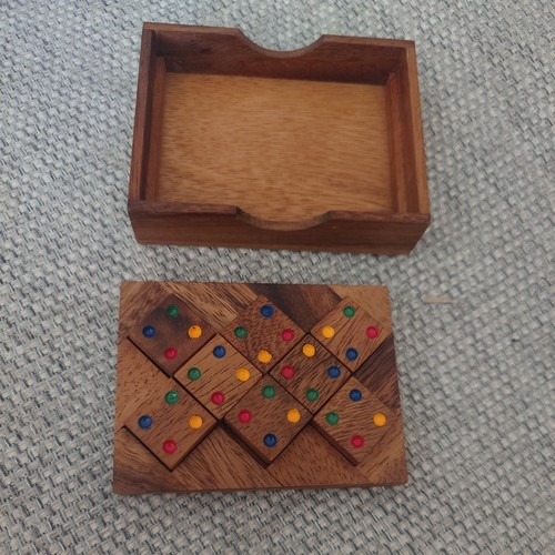 Colour dots domino - , puzzle