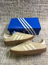 Size 10 - adidas Montreal