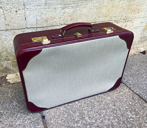 Vintage hard leather cabin - hard,