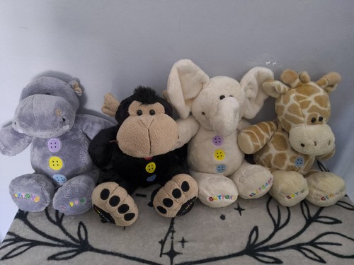 Humatt buttons small plush - humatt,