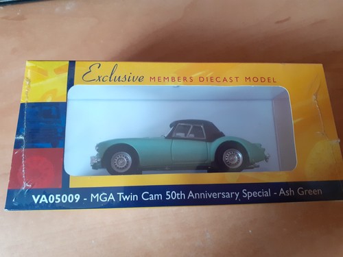 Vanguards collectors club mga - collectors,