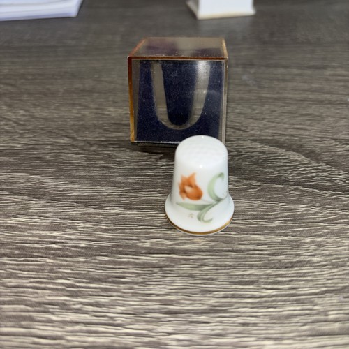 Wedgwood thimble new i - ,