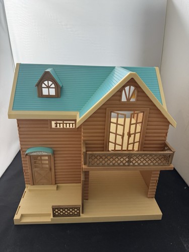 Sylvanian families larchwood - families,