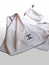 Chanel Beaute Throw Blanket