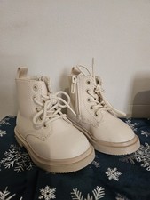 Toddler Girls Cream Boots EUR