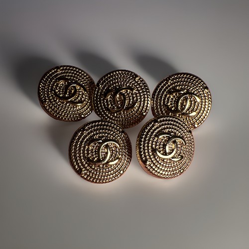 Vintage gold chanel buttons - gold,
