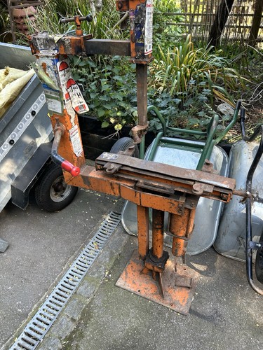 Vintage tyre changing machine - ,