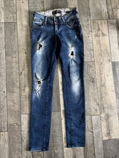 Simply Chic Distressed Skinny