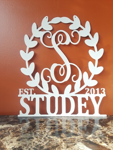 Leaf border last name door - leaf,