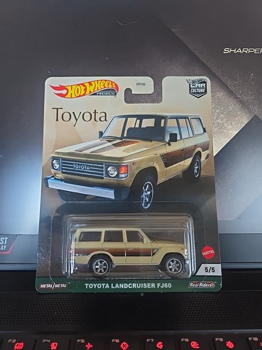 Hot wheels premium toyota - hot,