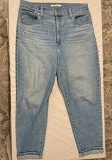 Levi's Women's Mom Jeans, Size