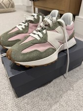 BNIB WOMEN’S NEW BALANCE 327
