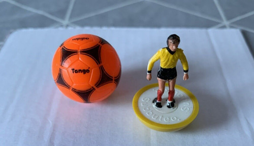 Subbuteo spare player - lw,