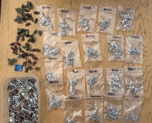 100 essex miniatures metal - miniatures,