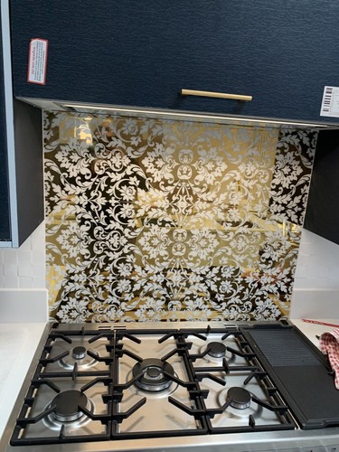 Gold white swirls - &,