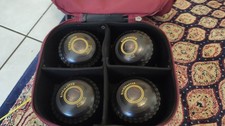 4 X Size 3 Thomas Taylor Rinkmaster Bowls in Good Condition with bag. 