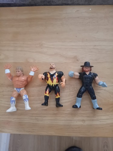 Hasbro wwe undertaker - undertaker, (s4)