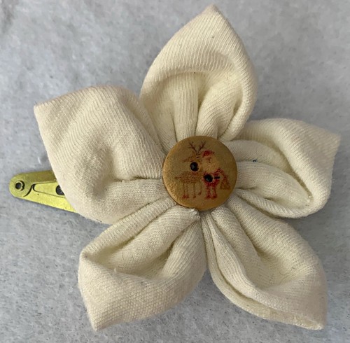 Handcrafted white fabric - white,