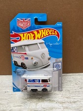 Hot Wheels Kool Kombi - Magnus