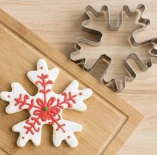 Snowflake Christmas Cookie Cutter Mould Biscuits Fondant Christmas Pastry Baking