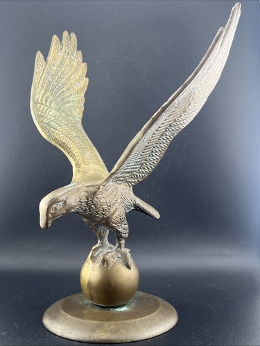 Vintage 1970 solid brass - 1970's,