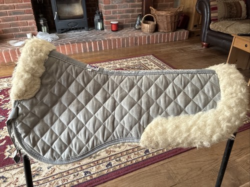 Lambswool half pad