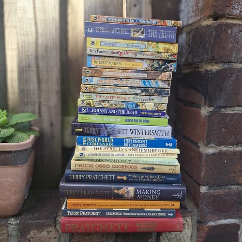 Signed terry pratchett - signed,