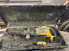 DeWalt  Demolition  Concrete Heavy Duty5 Breaker 240v