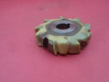 Staggard Tooth Side & Face