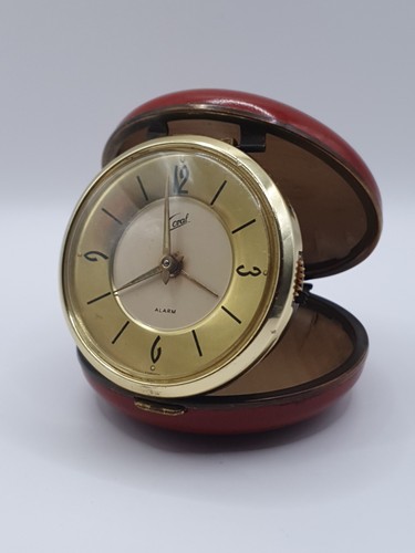 Coral vintage travel - vintage, alarm