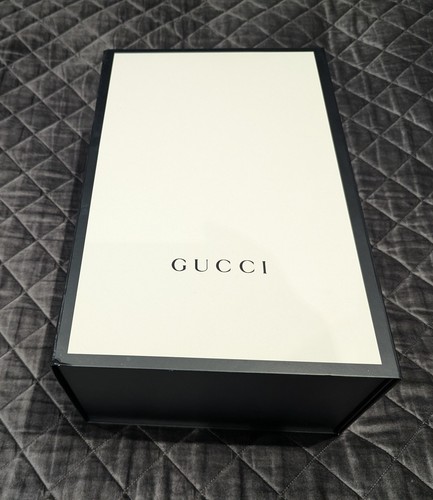 Gucci large gift present - present, box