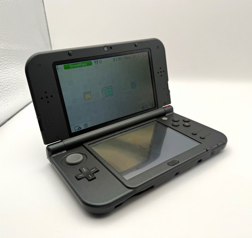 Nintendo 3ds metallic black - nintendo,