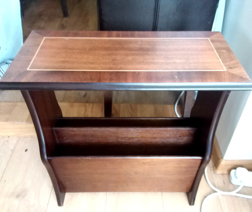 End table integrated magazine - end,