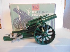 BRITAINS Ltd   18 in Heavy Howitzer  No 9740    1960,s     IN REPRODUCTION  BOX