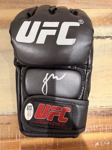 Johnny walker ufc signed - walker,