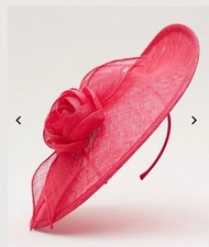 red/pink fasinator Length